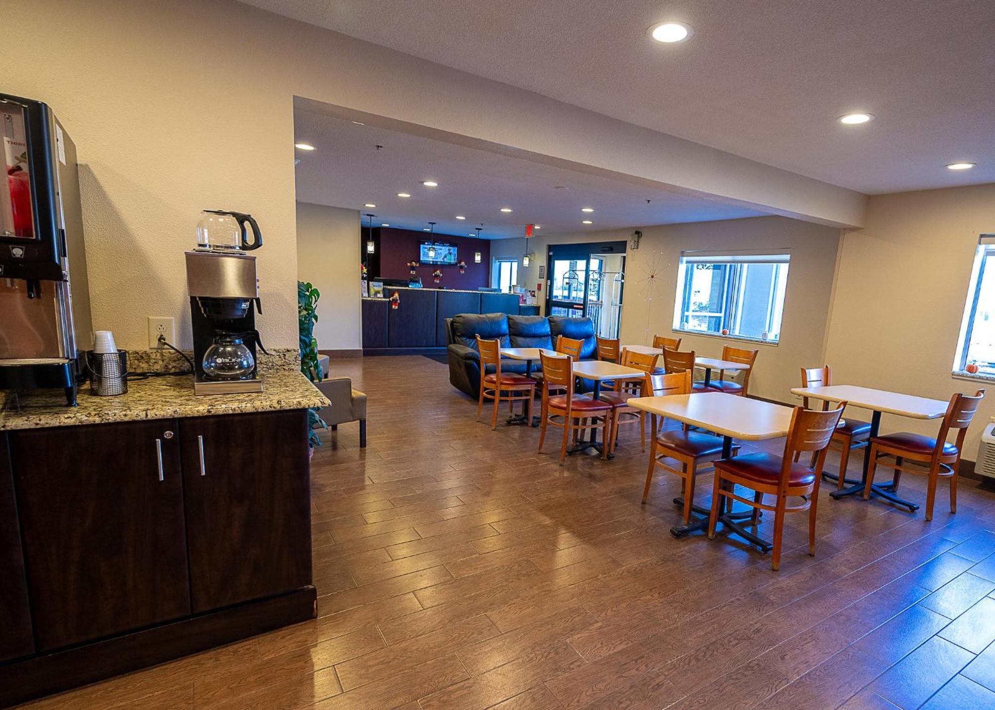 Red Roof Inn & Suites Danville, Il Zewnętrze zdjęcie